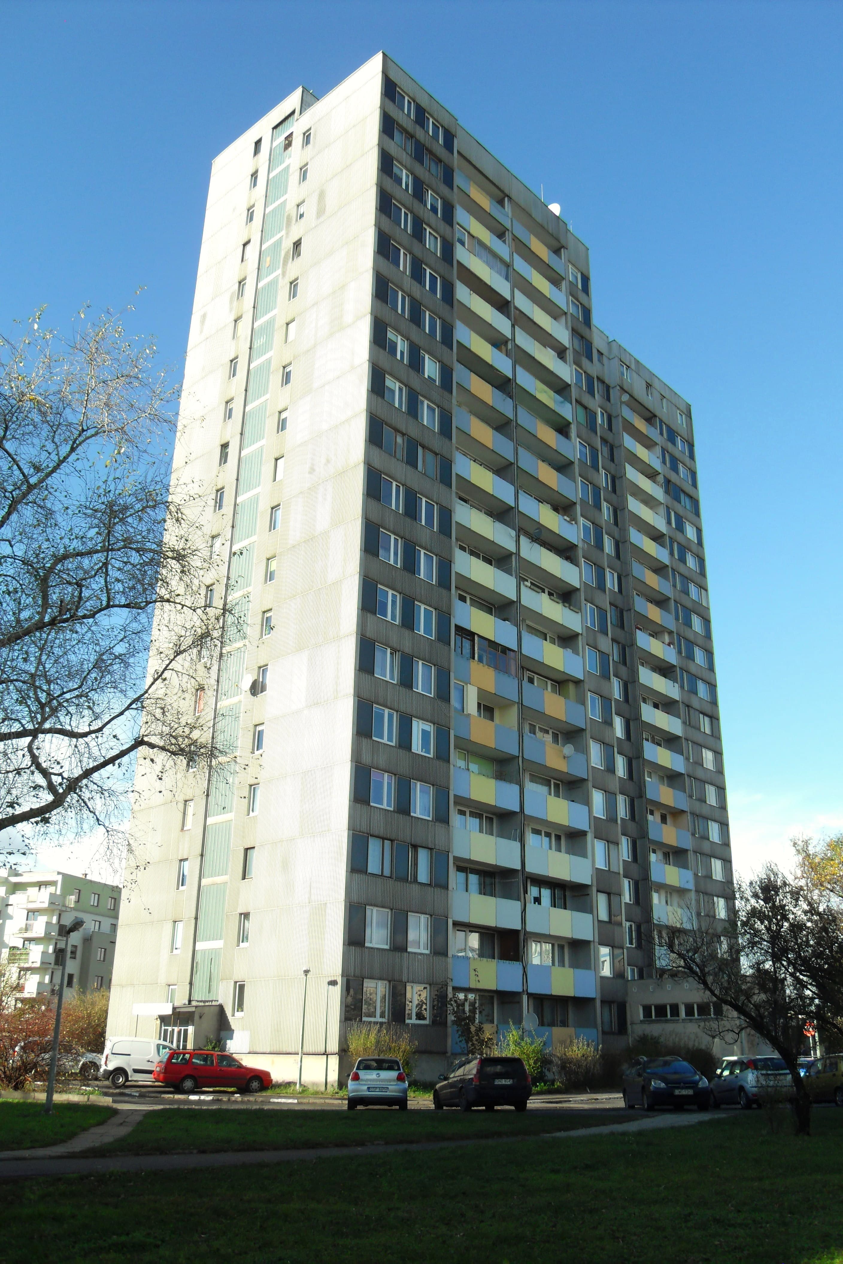 Wieżowiec przy ul. Lęborskiej 21 na Przymorzu Małym